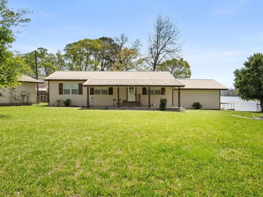 Front daytime view of Toledo Bend Serenity Front daytime view of Toledo Bend Serenity