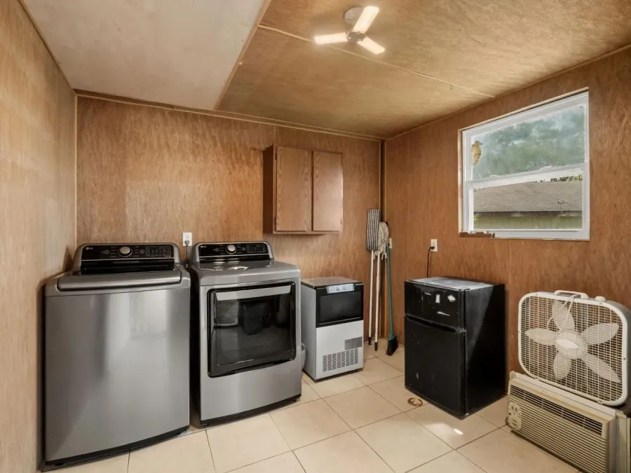 Utility room has just what you need to keep your clothes clean Utility room has just what you need to keep your clothes clean