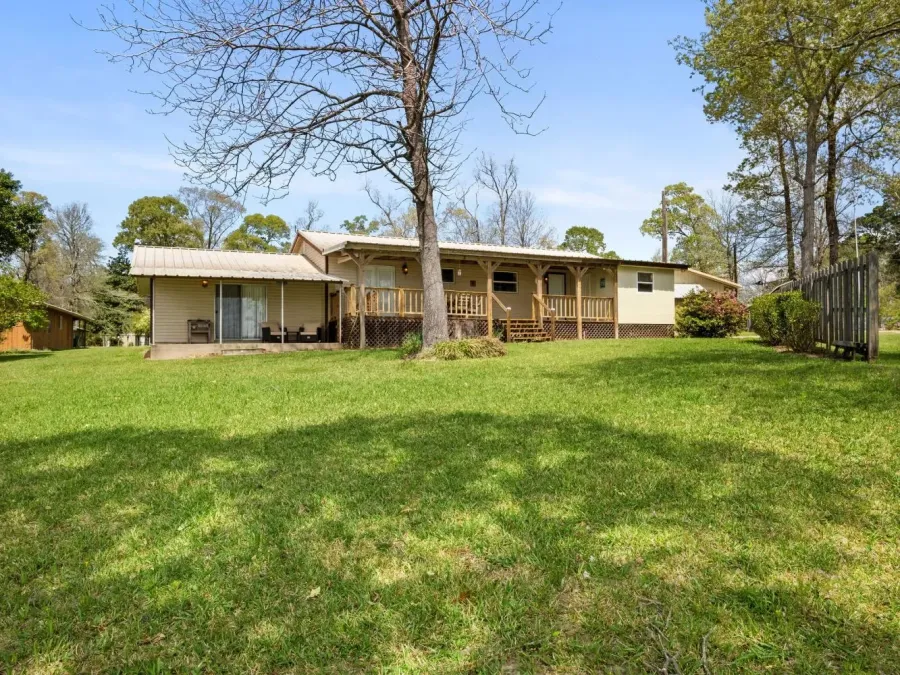 View of the house from the lake. View of the house from the lake.